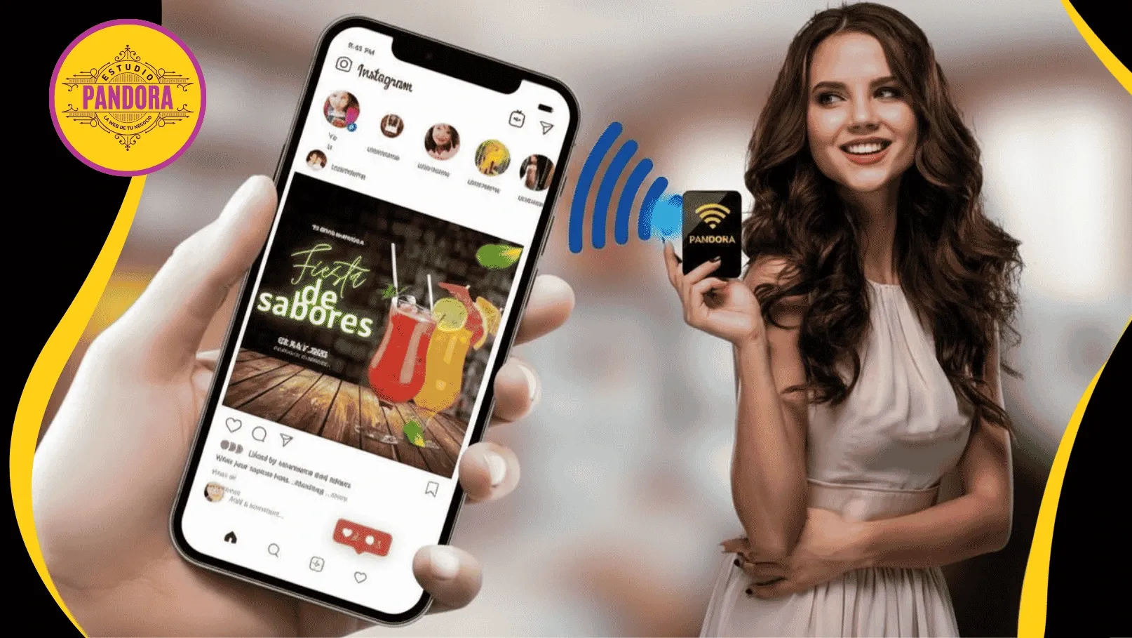 Persona sosteniendo un teléfono inteligente que muestra una publicación de Instagram de "Fiesta de Sabores", mientras una mujer al fondo sostiene una tarjeta inteligente con el logo de Estudio Pandora que emite una señal inalámbrica hacia el teléfono.
