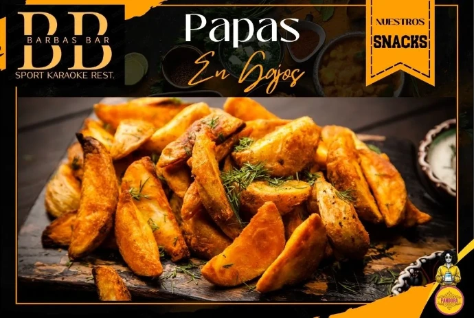 Creamos el diseño de tus menús, promociones y publicidad digital para que el antojo de tus clientes se convierta en ventas. Diseño de banner publicitario creado por Estudio Pandora para el negocio "Barbas Bar Sport Karaoke Rest", mostrando un plato abundante de papas en gajos sazonadas con un fondo rústico y el sello de la agencia.