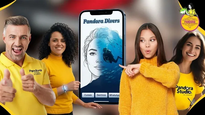 Hacemos realidad tu proyecto digital combinando herramientas tecnológicas avanzadas con un equipo humano comprometido con tu éxito. Equipo entusiasmado vistiendo prendas amarillas con la marca Estudio Pandora, señalando la pantalla de un teléfono inteligente que muestra el diseño web responsivo del proyecto "Pandora Divers".