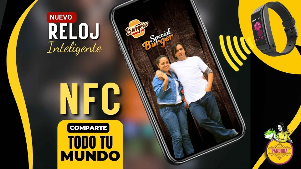 Creamos tarjetas de presentación inteligentes y perfiles digitales con tecnología NFC adaptados para restaurantes, permitiéndote compartir tu menú, ubicación y contacto con un solo toque. Publicidad digital en tonos negro y amarillo de Estudio Pandora que muestra un smartphone con la imagen de una pareja en un restaurante de hamburguesas llamado Special Burger, vinculándose mediante ondas de señal inalámbrica a un reloj inteligente negro con tecnología NFC.